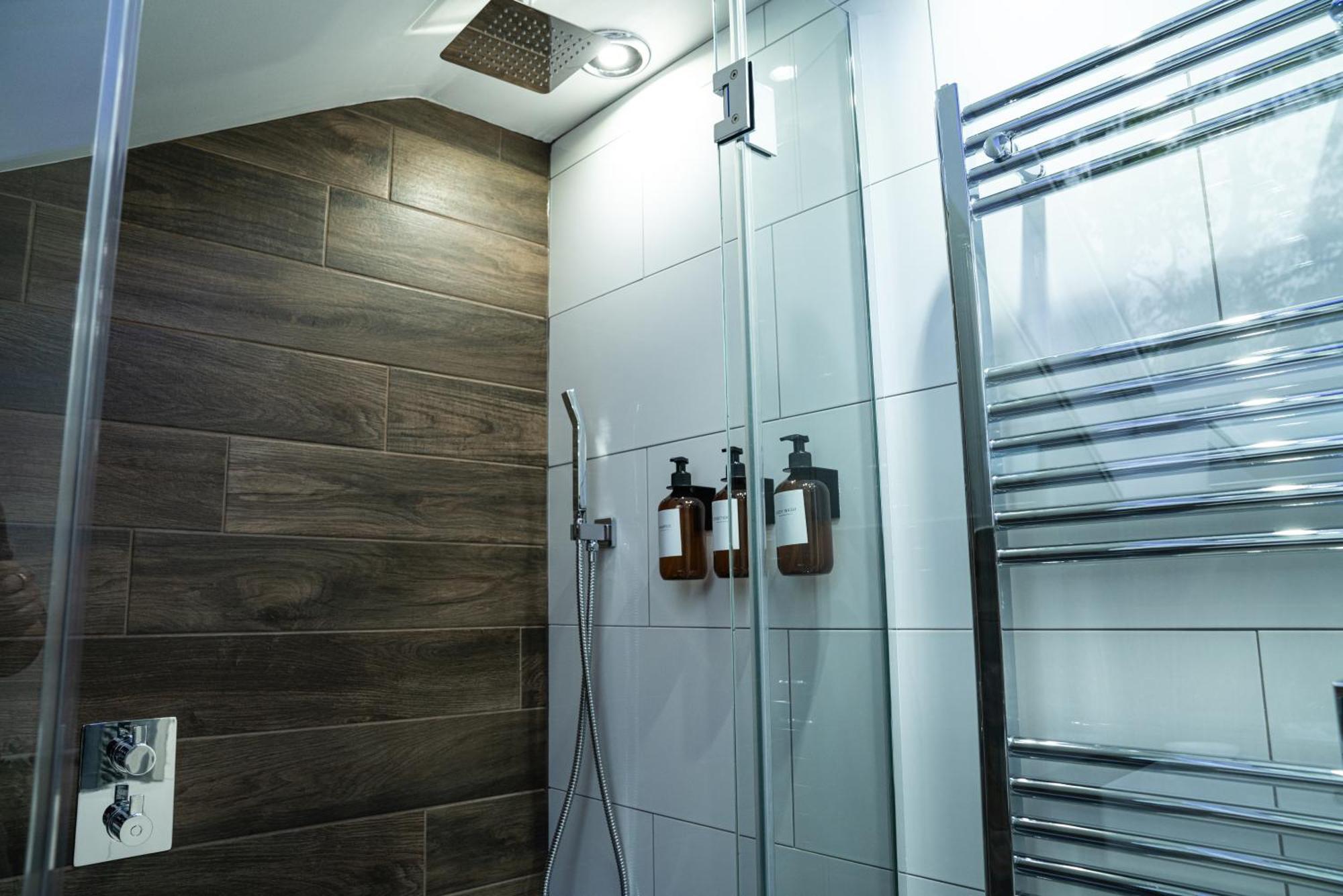 Chestnut Retreat A Stunning Annex Apartment Ossett エクステリア 写真